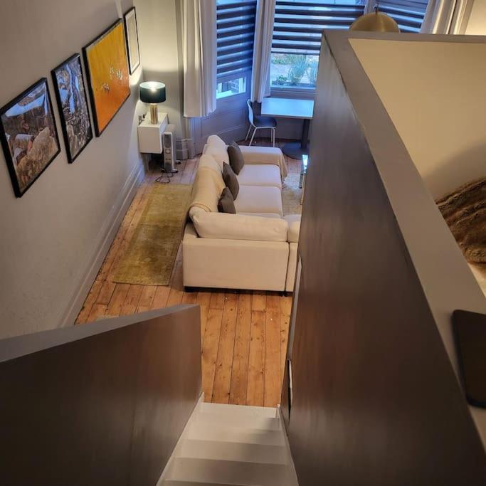 5 Luxury Spacious Loft - Prime Location - Comfortable Bed & Sofa Brighton Bagian luar foto