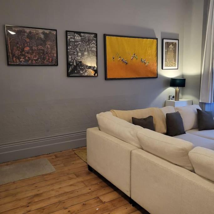 5 Luxury Spacious Loft - Prime Location - Comfortable Bed & Sofa Brighton Bagian luar foto