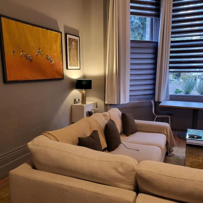5 Luxury Spacious Loft - Prime Location - Comfortable Bed & Sofa Brighton Bagian luar foto