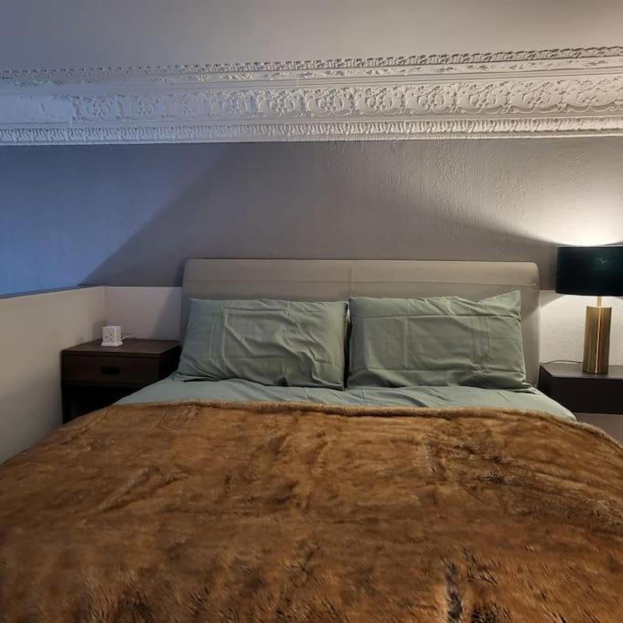 5 Luxury Spacious Loft - Prime Location - Comfortable Bed & Sofa Brighton Bagian luar foto