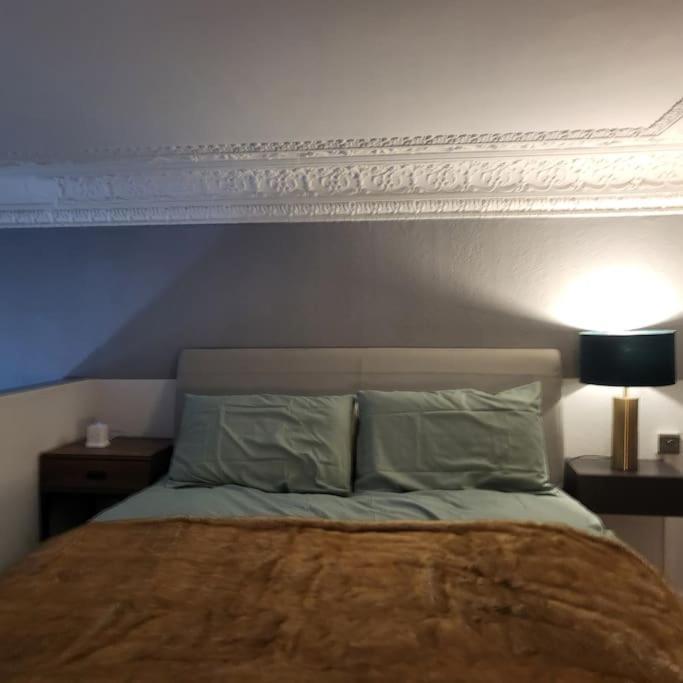 5 Luxury Spacious Loft - Prime Location - Comfortable Bed & Sofa Brighton Bagian luar foto