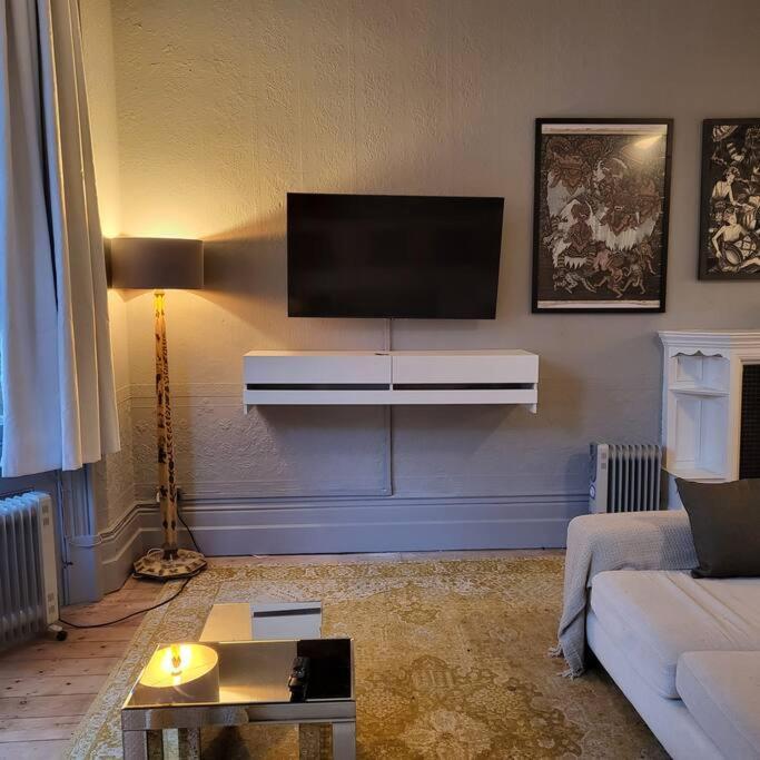 5 Luxury Spacious Loft - Prime Location - Comfortable Bed & Sofa Brighton Bagian luar foto