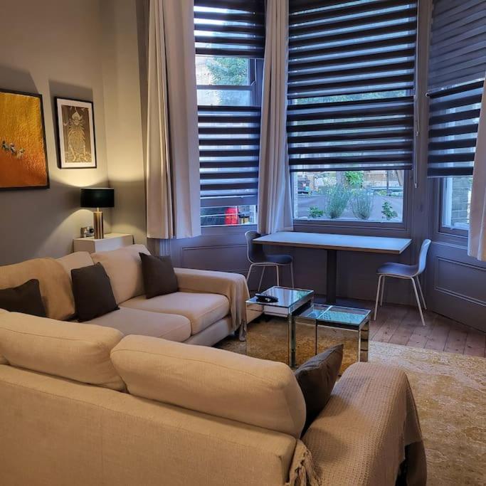 5 Luxury Spacious Loft - Prime Location - Comfortable Bed & Sofa Brighton Bagian luar foto