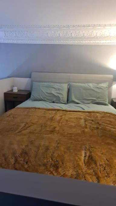 5 Luxury Spacious Loft - Prime Location - Comfortable Bed & Sofa Brighton Bagian luar foto